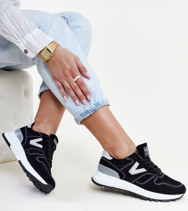 Olonio vastag talpú fekete tornacipők