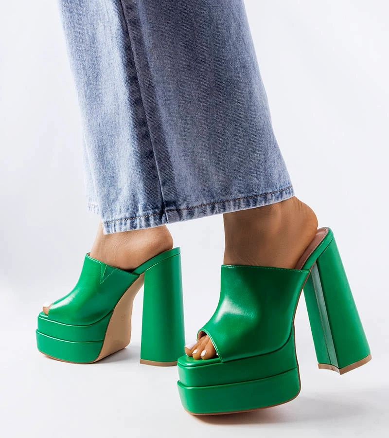 Zöld magas sarkú papucsok Mertzon