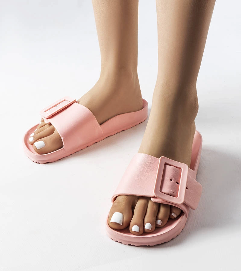 Rózsaszín gumi papucs Nelm csattal