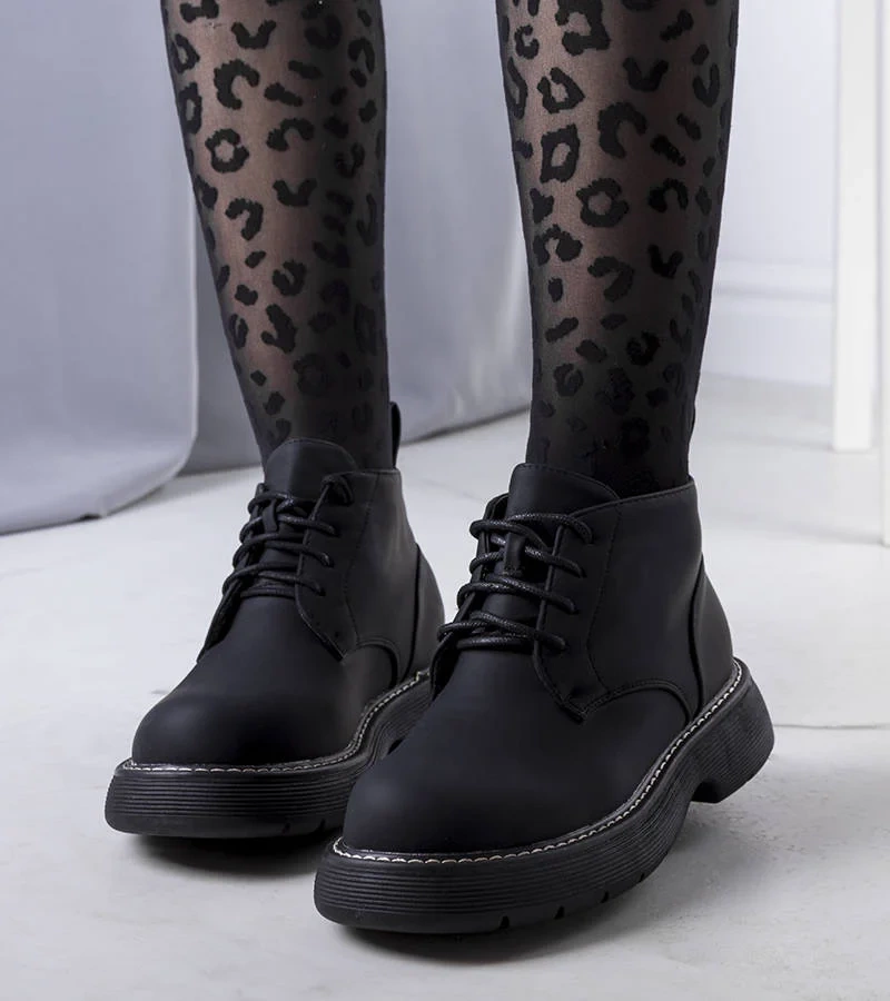 Fekete bélelt csizma Savino