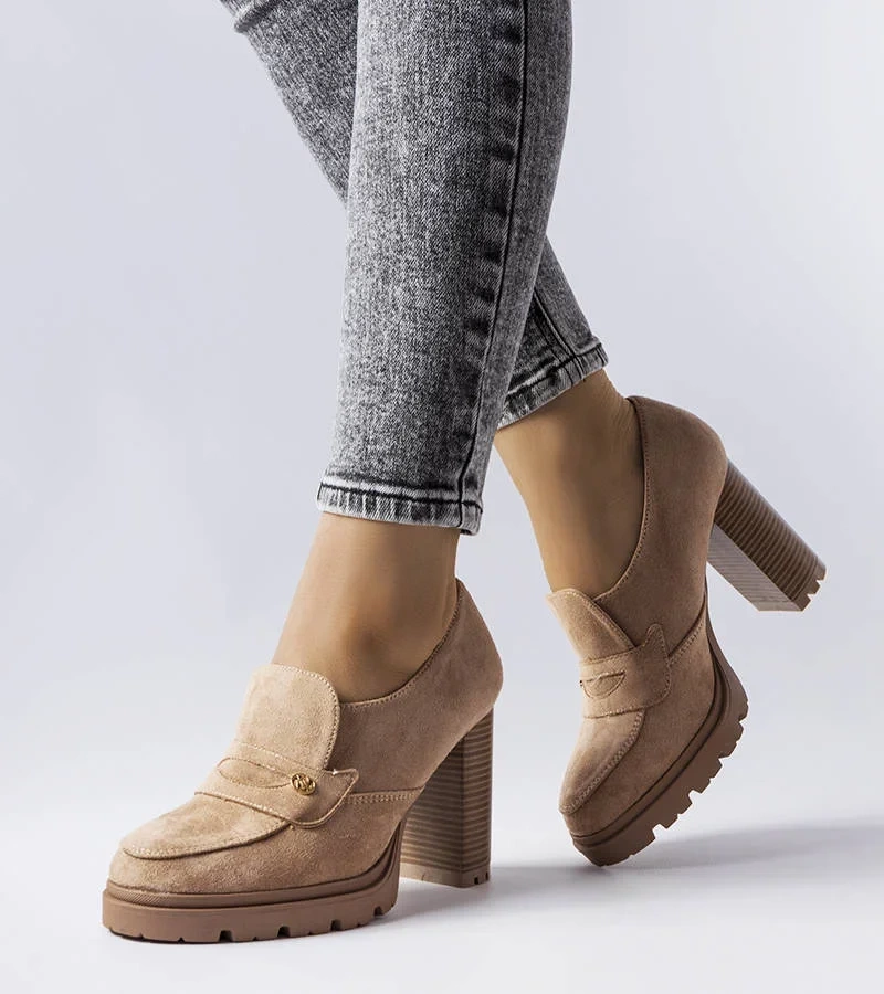 Ancelina bézs szivacsos cipők