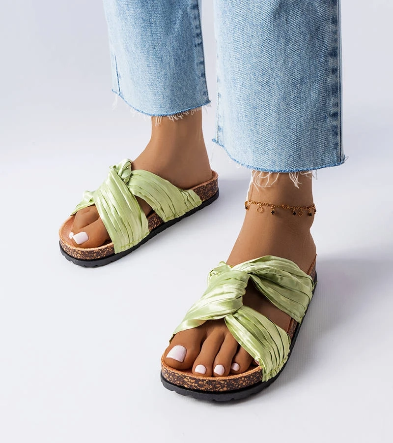 Zöld díszített Fresne anyaggal díszített papucs