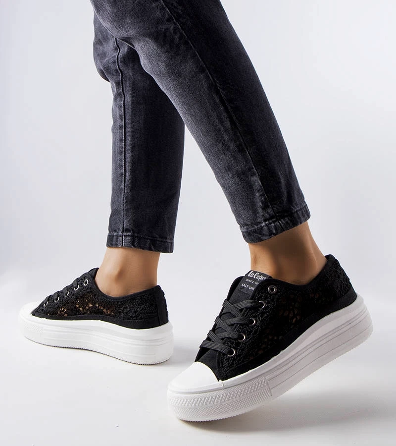 Fekete Lee Cooper LCW-23-44-1618L tornacipők