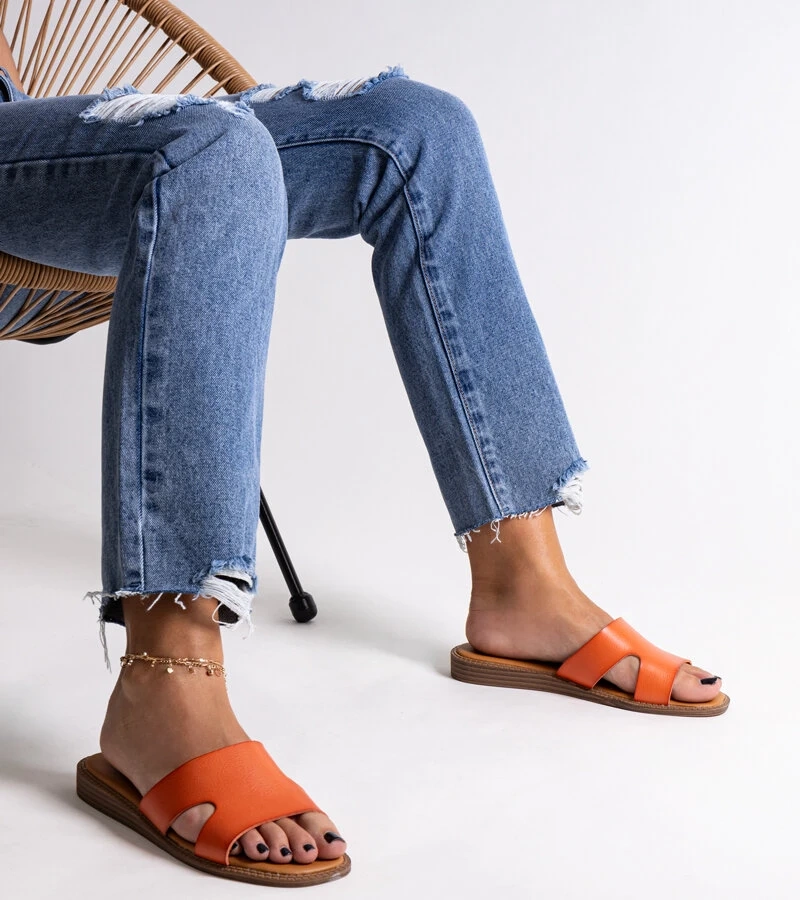 Kajetán narancssárga eco bőr papucsai