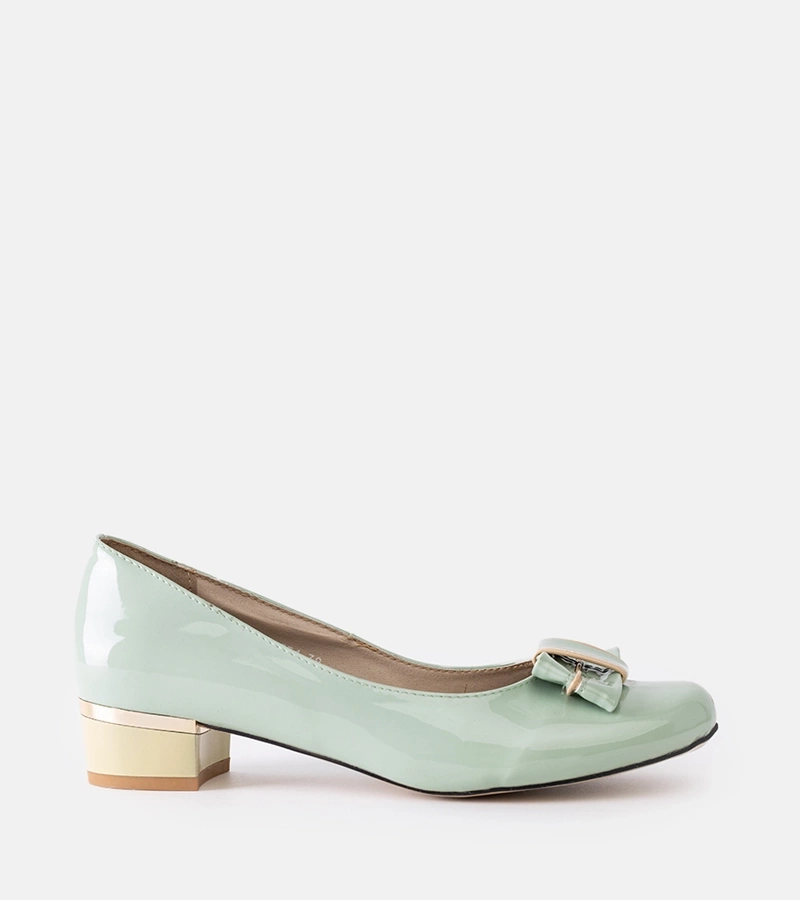 Fadhe világoszöld alacsony sarkú cipő