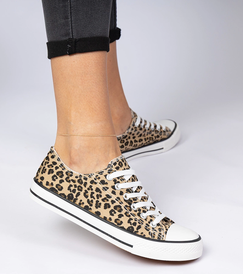 Menfis klasszikus női tornacipő leopárdmintás