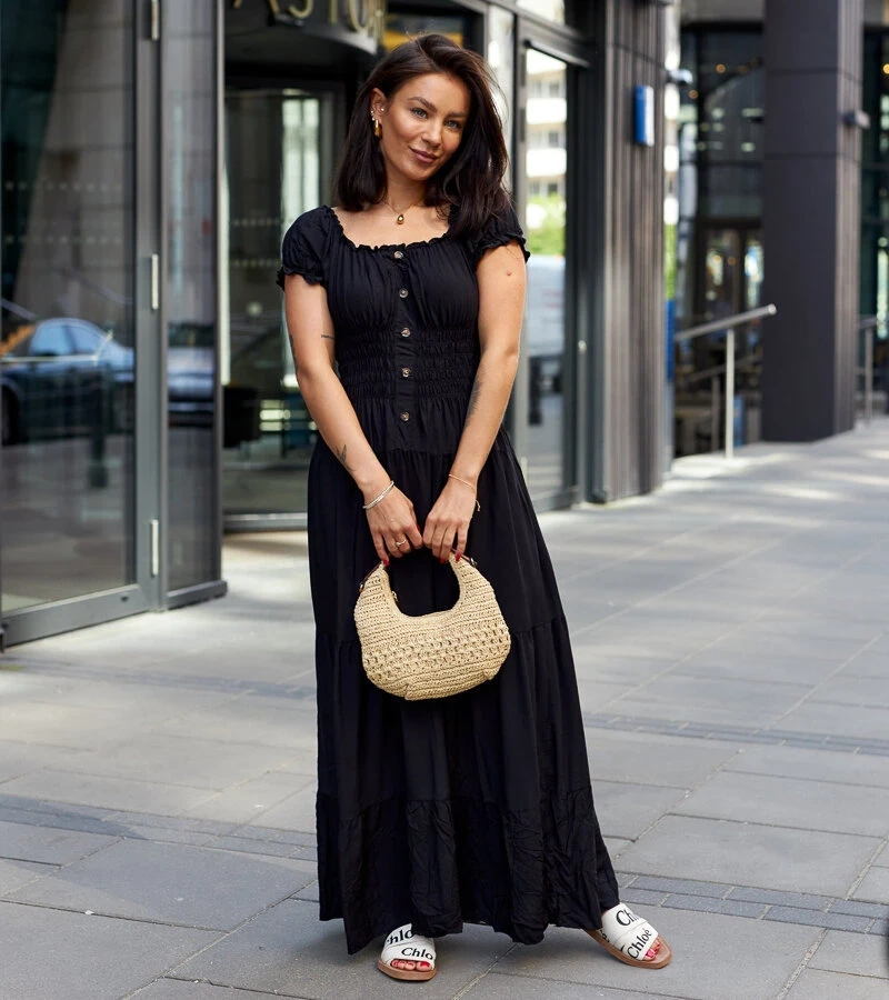 Betsi ráncolt fekete ruha