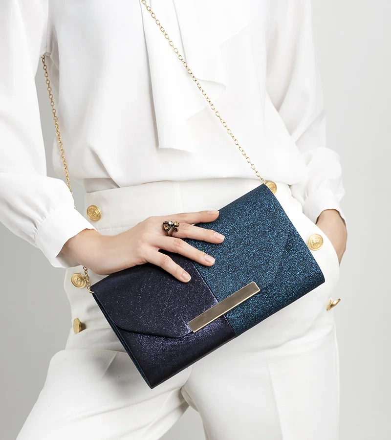 Kadiev kék borítéktáska