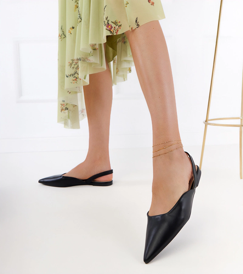 Fekete lapos sarkú Keliya cipő