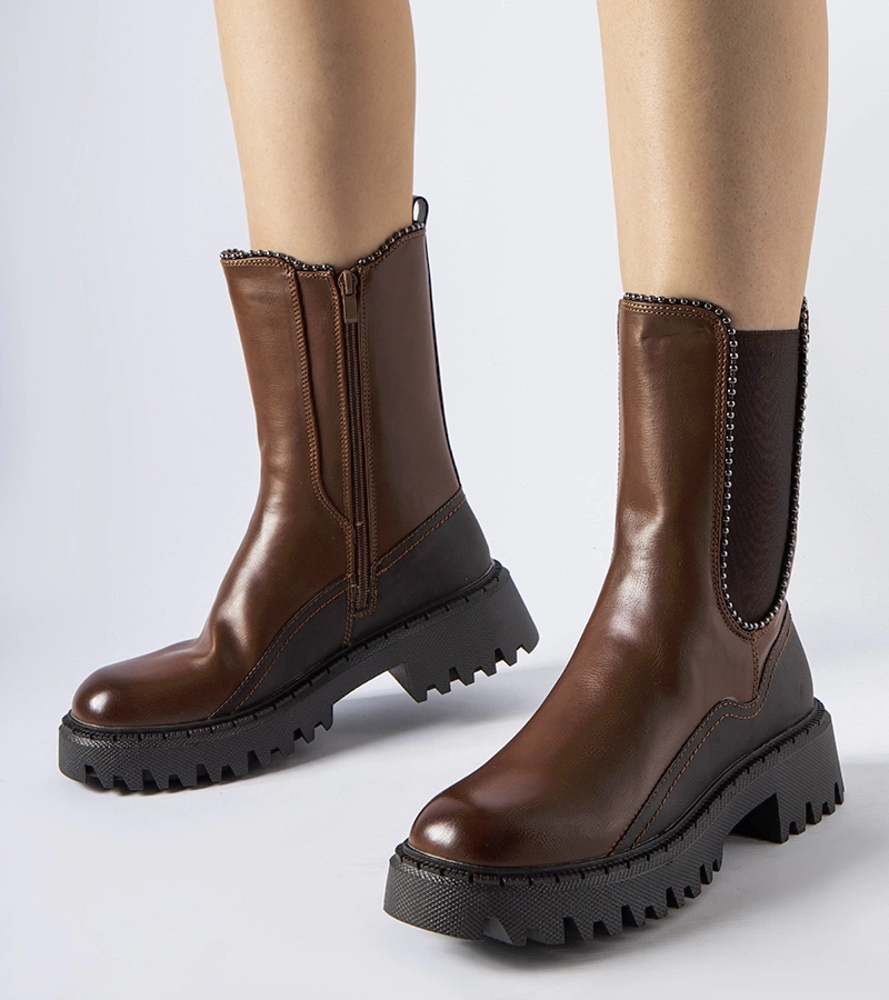 Barna bélelt bokacsizma Donigala