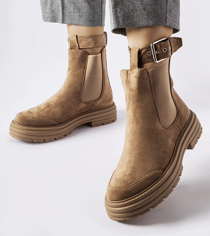 Barna díszes cipők Abela