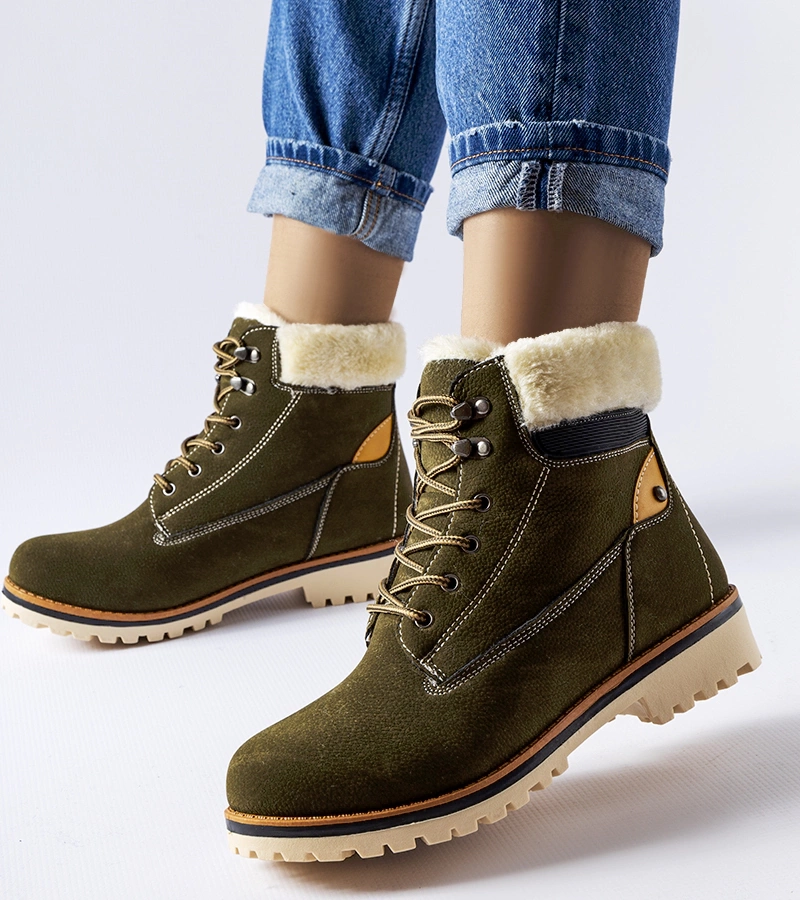 Zöld bélelt túracipő Montalbino