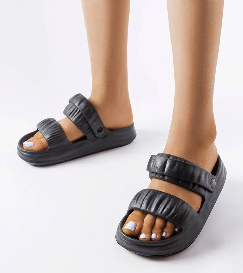 Fekete habos papucs Griffin