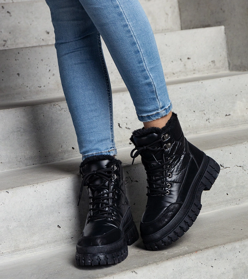 Fekete bélelt hótaposó Ozero