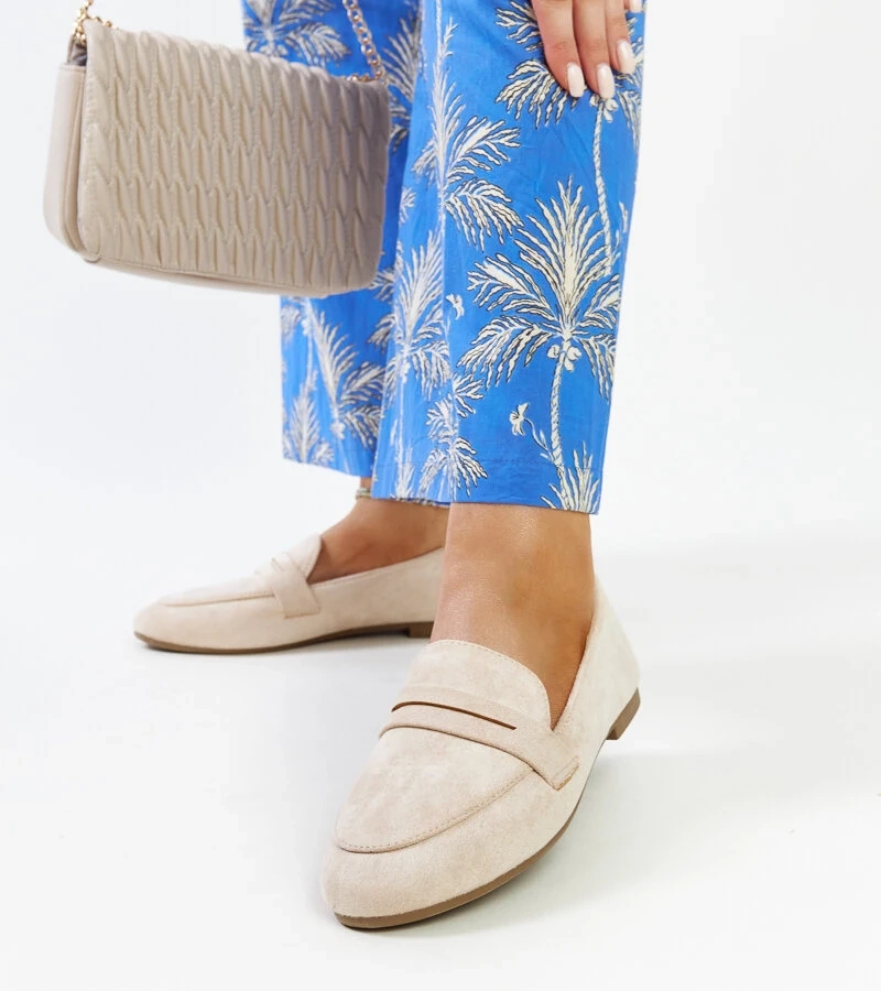 Hennie világos bézs eko-velúr mokaszinok