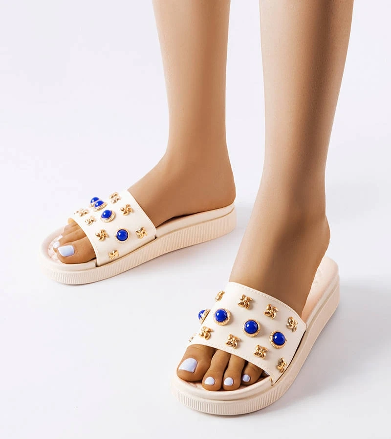 Montesarchio díszített bézs papucsok