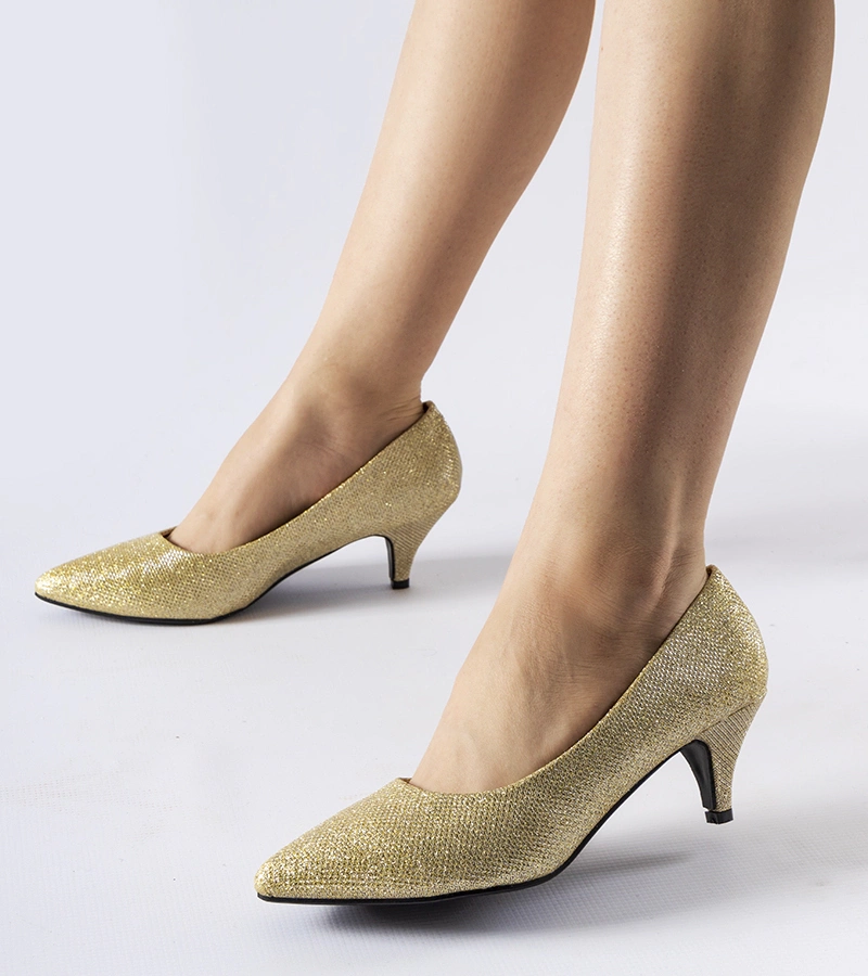 Arany flitteres alacsony sarkú cipő Pescara