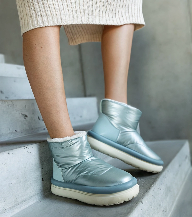 Világoszöld meleg hócsizmák platformon, Cores.