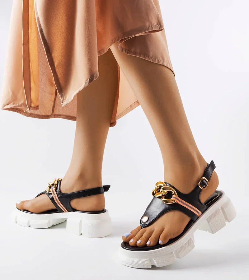 Fekete papucsok vastag talppal Breana