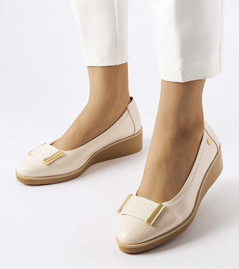 Kajla bőrbetétes bézs balerinák