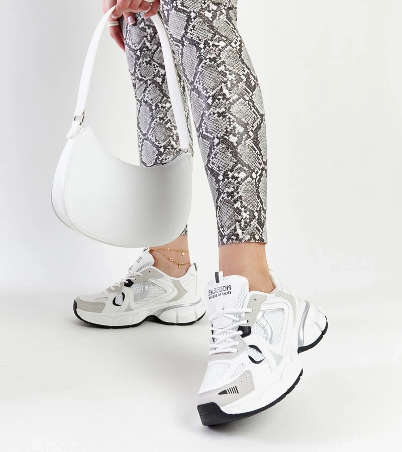 Jakobine masszív talpú fehér tornacipő