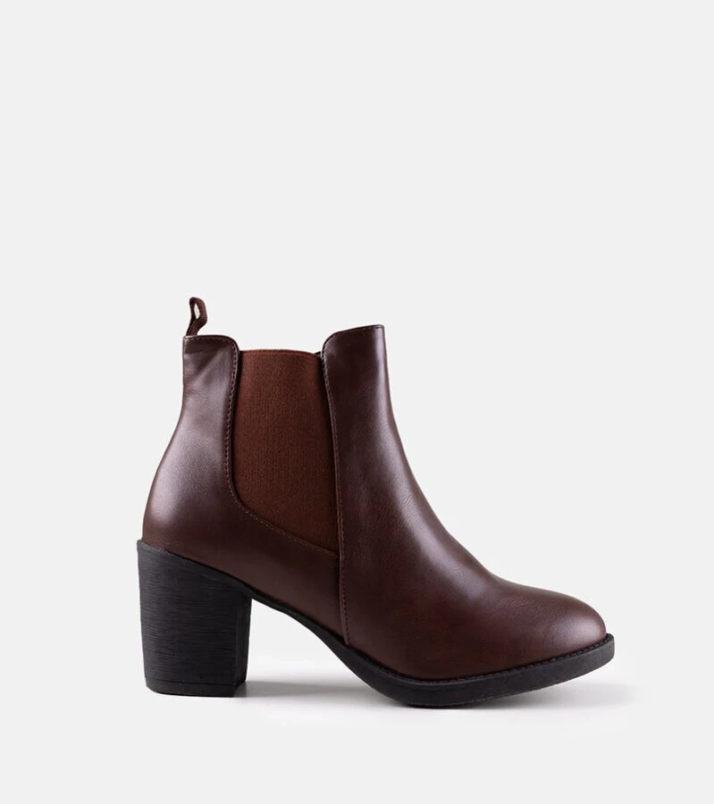 Classy oszlopon barna bokacsizmák