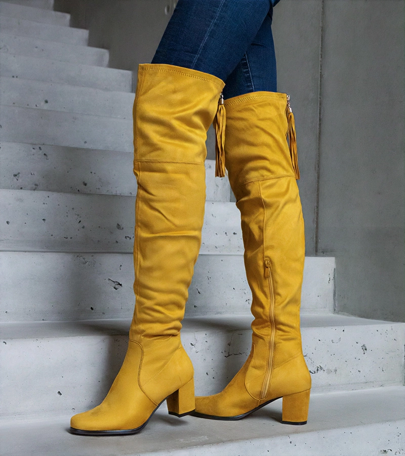 Sárga művelúr térd fölötti oszlopos csizma Alane