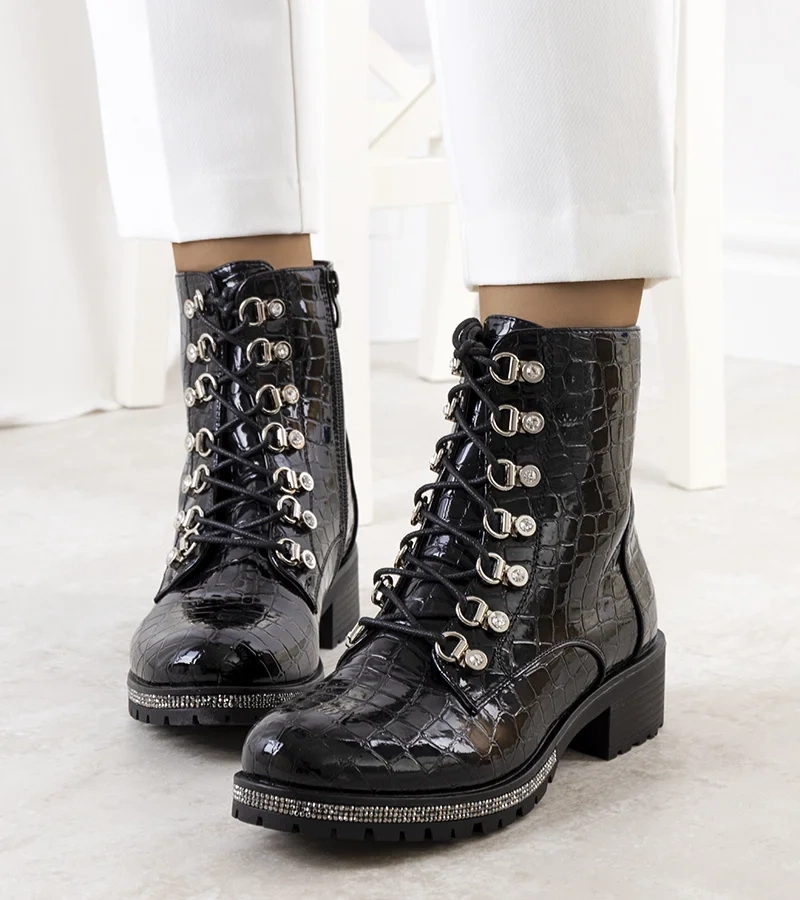 Fekete fényes bokacsizma Alegre