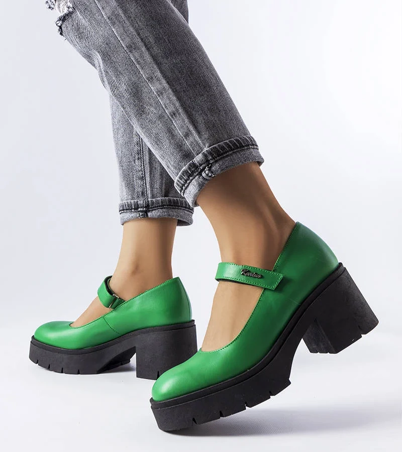 Zöld bőr sarokcipő Karino