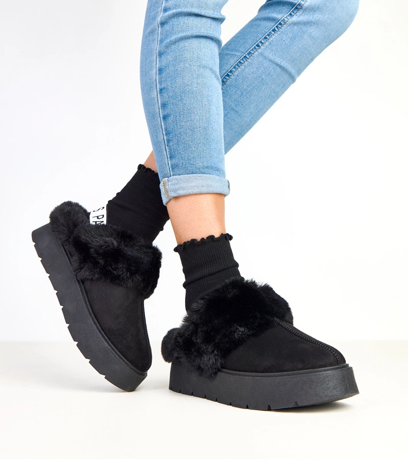 Fekete rövid szőrmés hótaposók gumival Eija