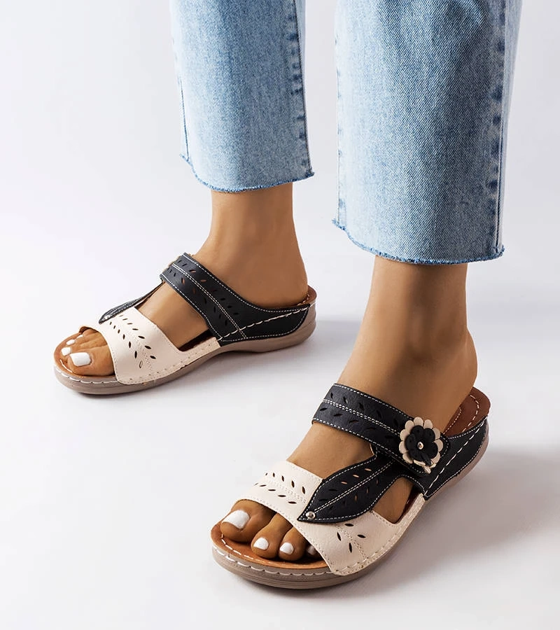 Fekete alacsony sarokkal rendelkező Jolanta papucs