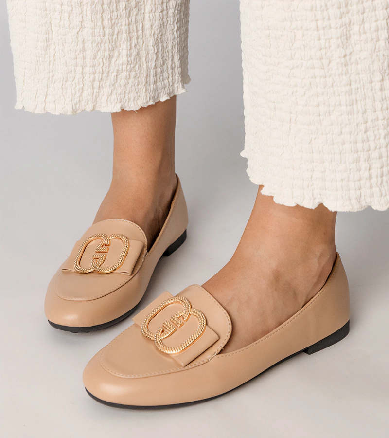 Női krémszínű mokaszin arany díszítéssel Frada