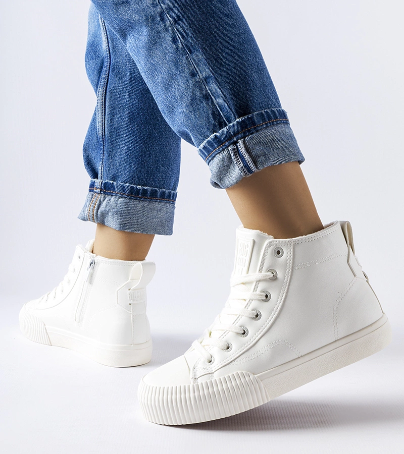 Fehér bélelt tornacipő Big Star MM274017