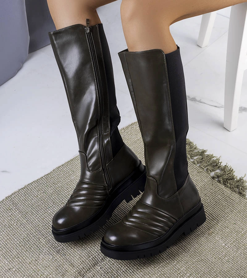 Zöld csizma Calliope