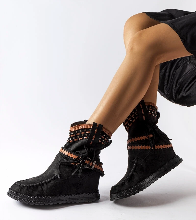 Fekete platformos bokacsizma Beausoleil