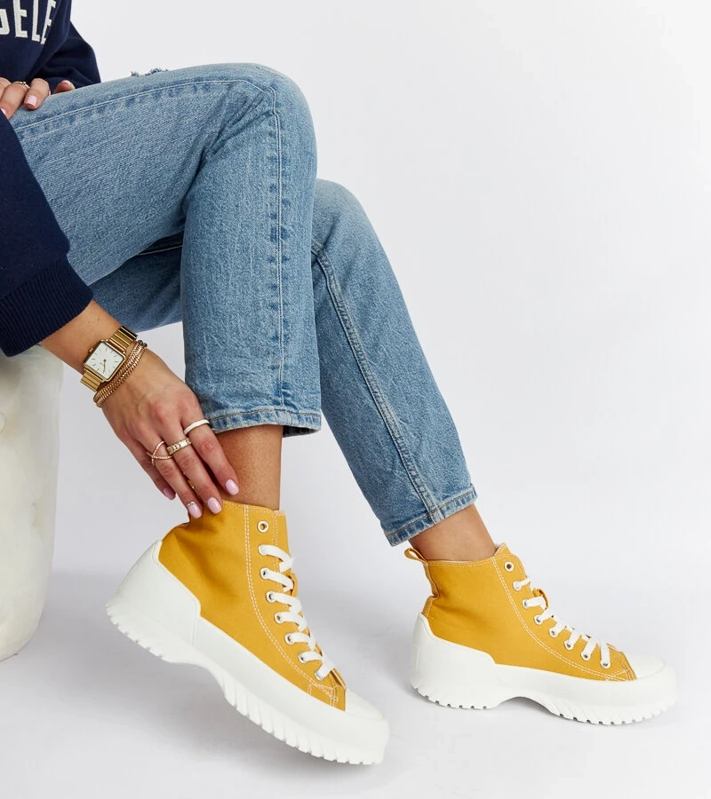 Bokáig érő sárga tornacipő Ronchis