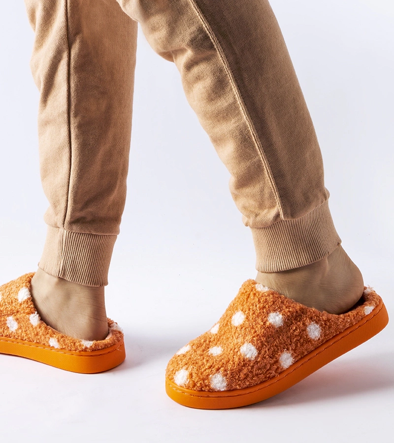 Laino narancssárga meleg papucs fehér pöttyökkel