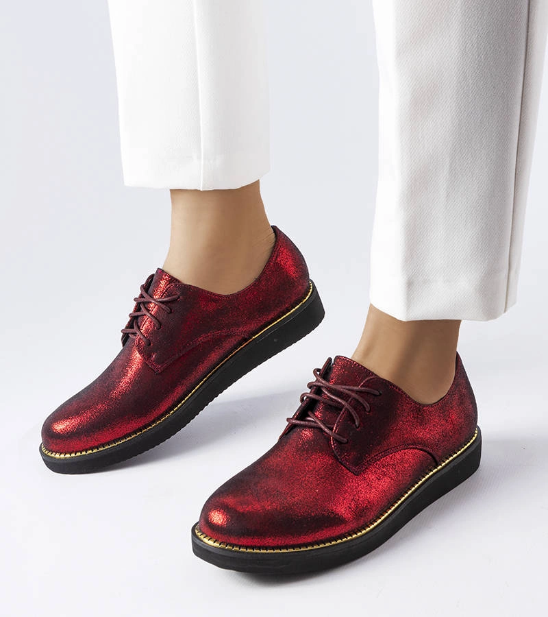 Vörös flitteres sírkert cipők