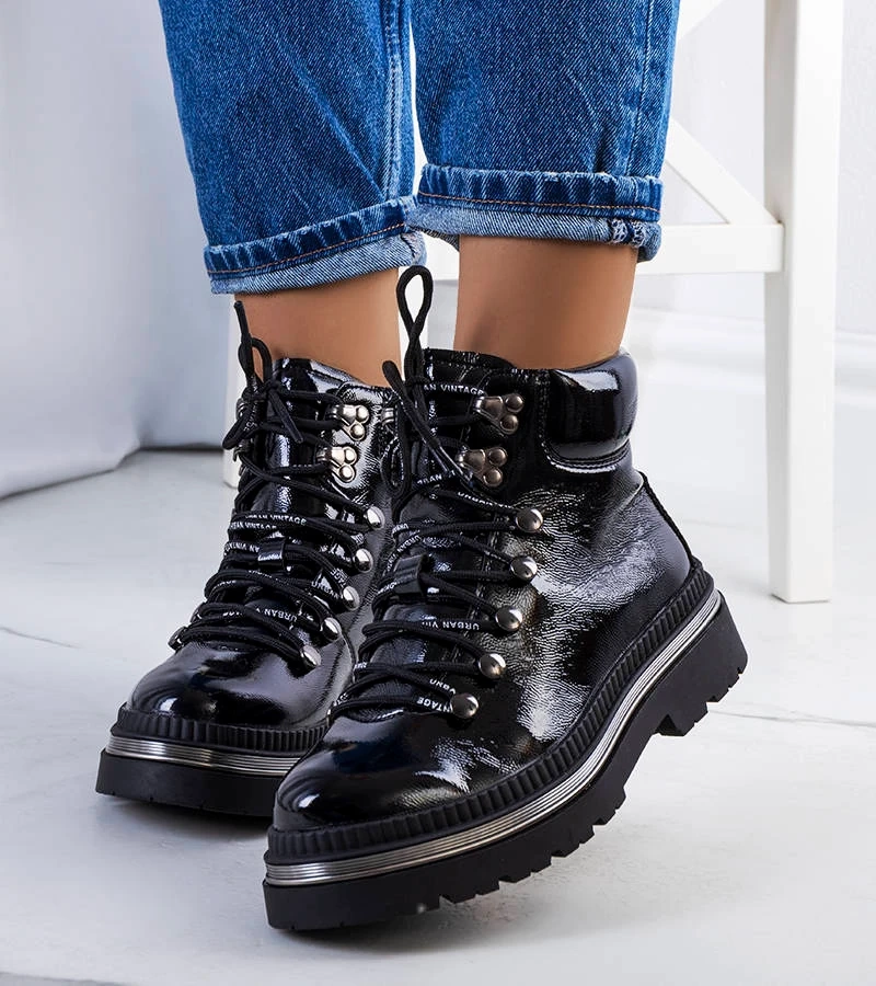 Fekete fényes bokacsizma Grosio