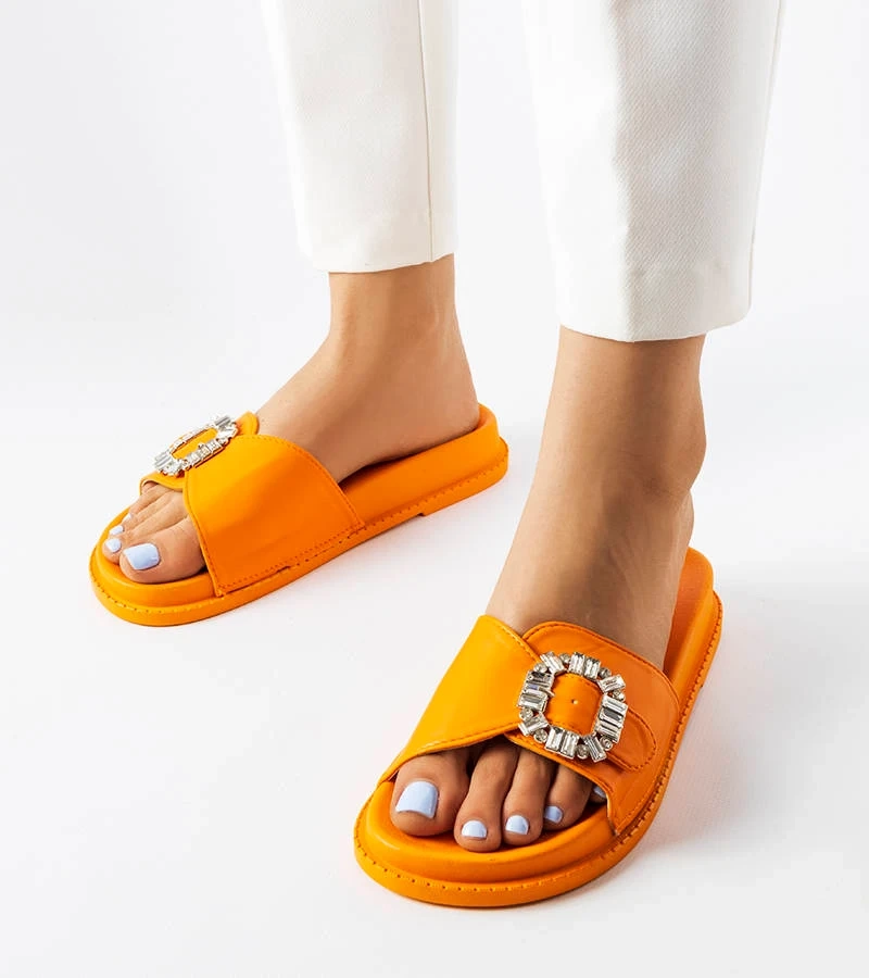 Narancssárga cipők cirkónia díszítéssel Griegsvei