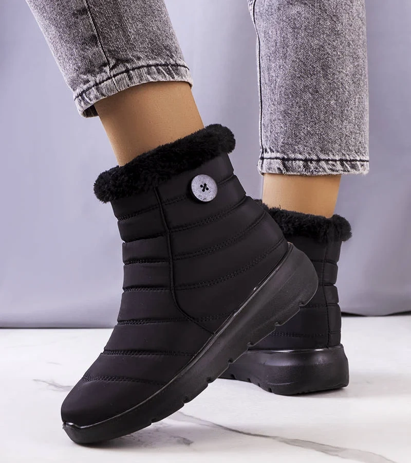 Fekete steppelt Reign hótaposók