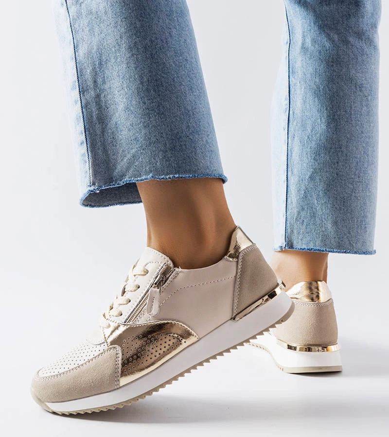 Galileo bézs csipkés bőrcipők