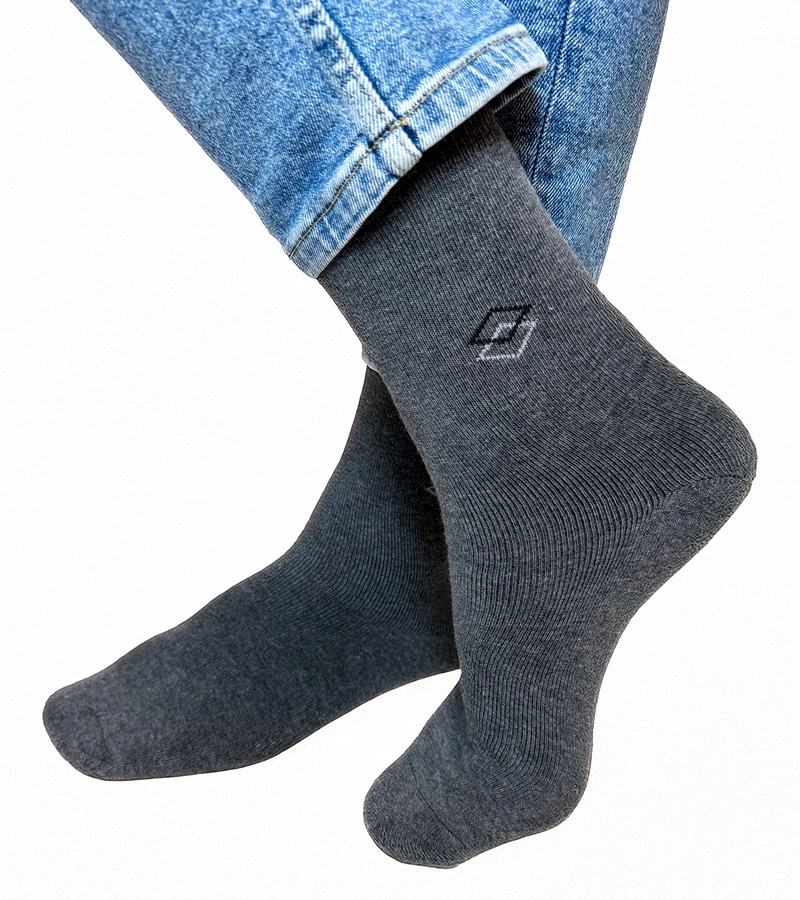 Fekete-fehér meleg Sella zokni