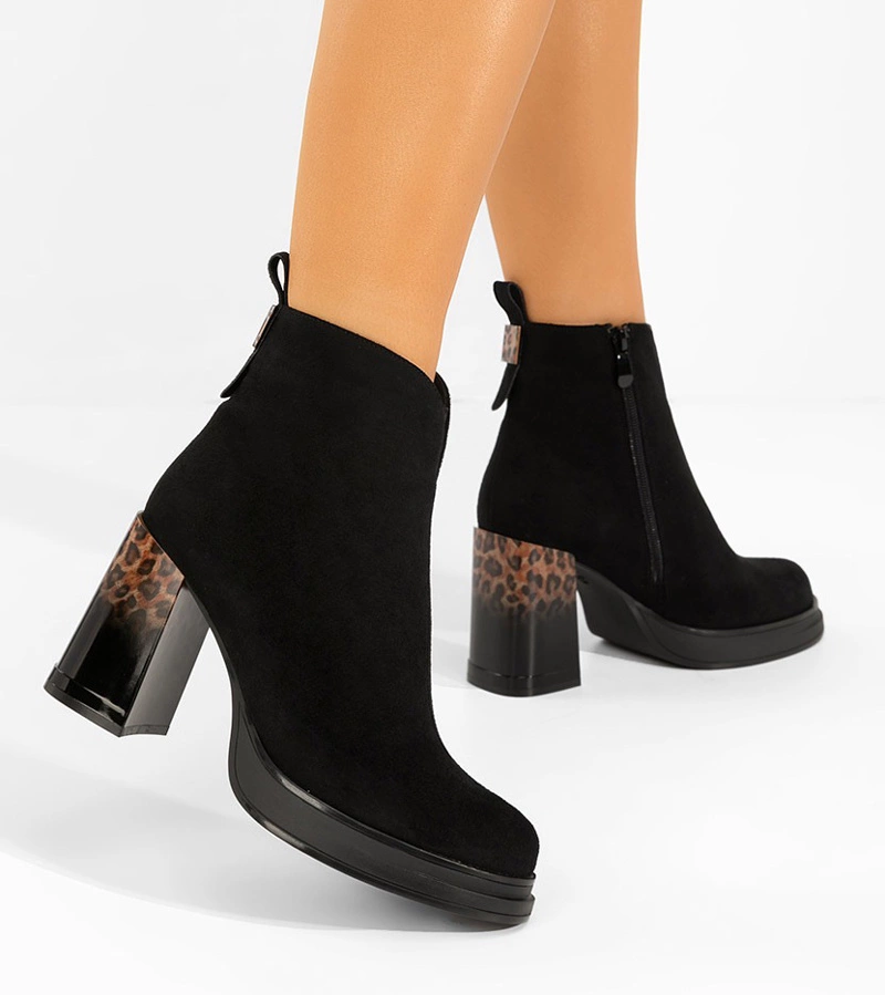 Fekete bokacsizma lakkozott, leopárdmintás Gena sarokkal