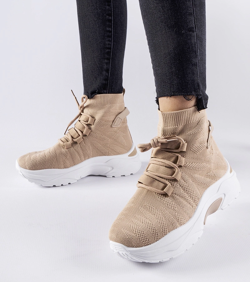 Barna magas szárú Vigatto tornacipők