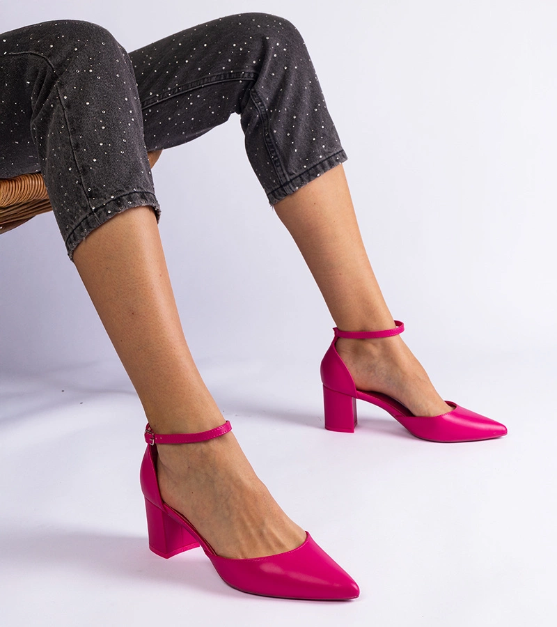 Rózsaszín elegáns oszlopos cipő Misada