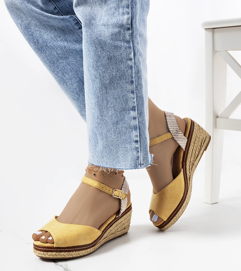 Sárga sarokkal rendelkező espadrillek Heis