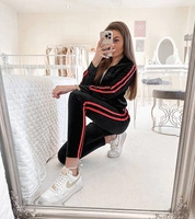 Narancssárga || Fekete