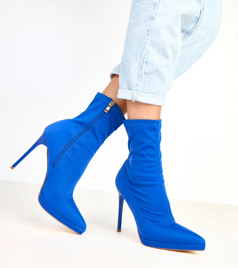 Taylah kék szatén bokacsizma tűsarkúval