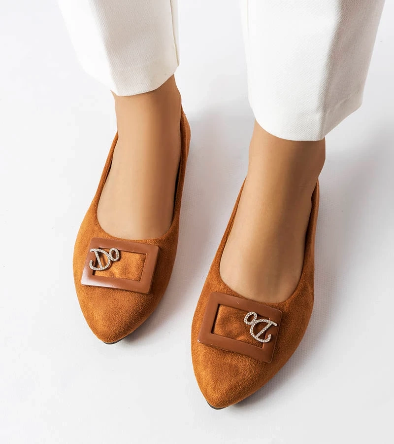 Barna cipők cirkónia díszítéssel Fleming